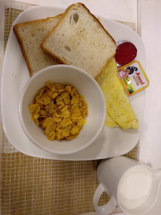 Hotel Park Avenue Kochi Buitenkant foto